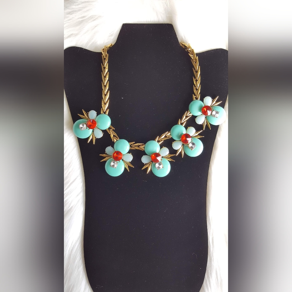 Multi-color Statement Chocker - Picture 5 of 6